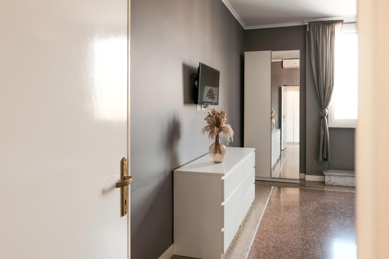 Family Apartment Near Vatican Museum Rome Exterior photo